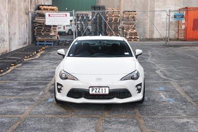 2017 Toyota 86 - Thumbnail
