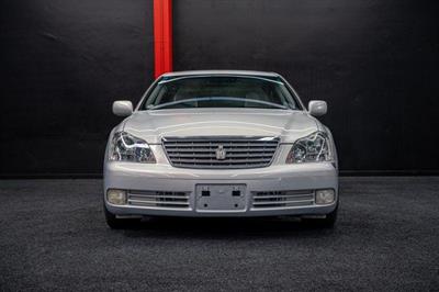 2005 Toyota Crown - Thumbnail