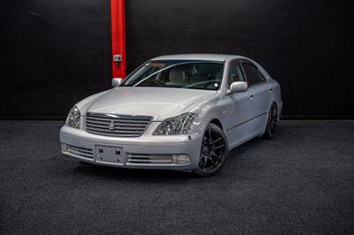 2005 Toyota Crown - Thumbnail