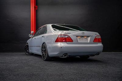 2005 Toyota Crown - Thumbnail