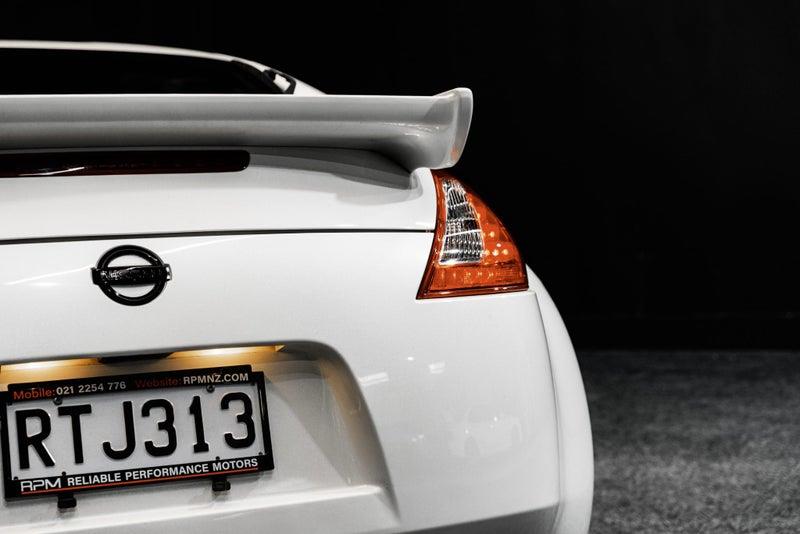2014 Nissan Fairlady