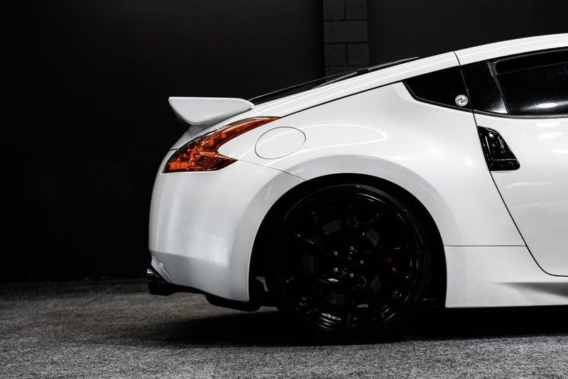 2014 Nissan Fairlady