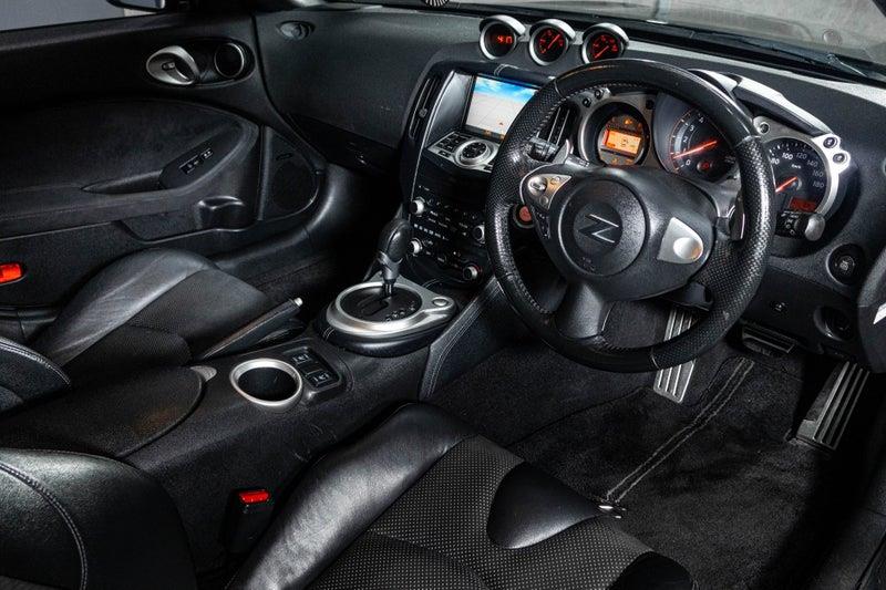 2009 Nissan Fairlady