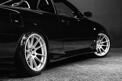 1998 Nissan Skyline - Thumbnail