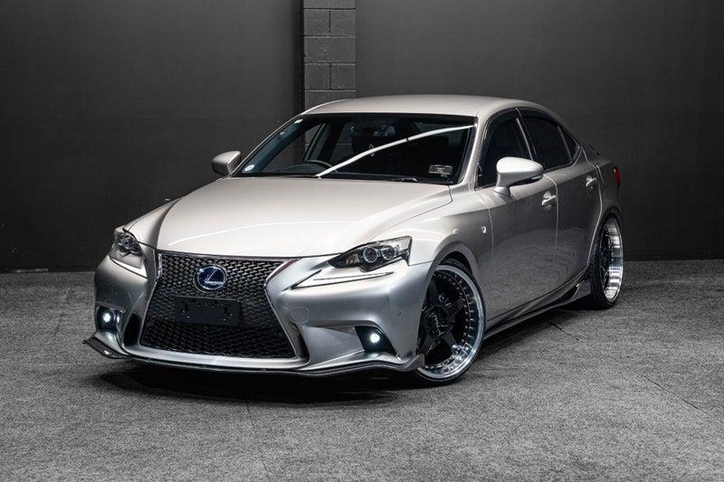 2015 Lexus IS 300h