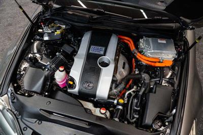 2015 Lexus IS 300h - Thumbnail