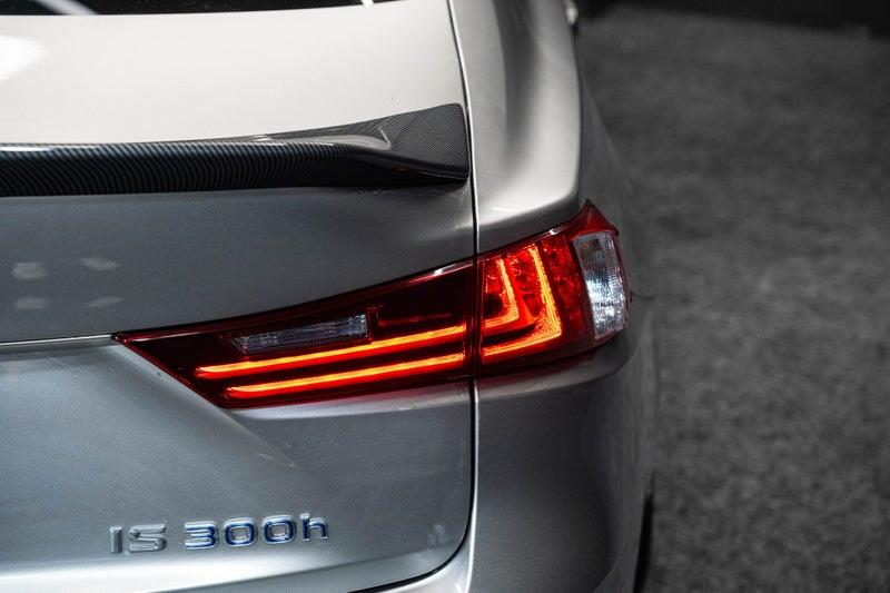 2015 Lexus IS 300h