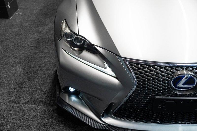 2015 Lexus IS 300h