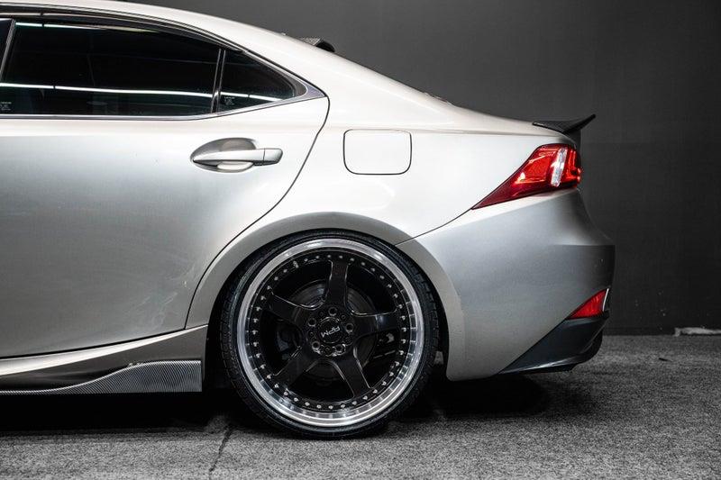 2015 Lexus IS 300h