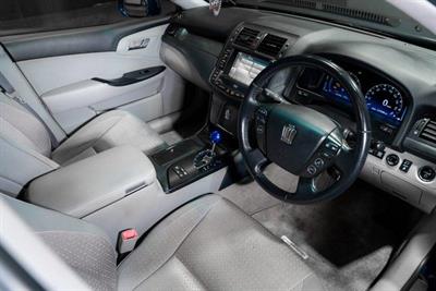 2008 Toyota Crown - Thumbnail