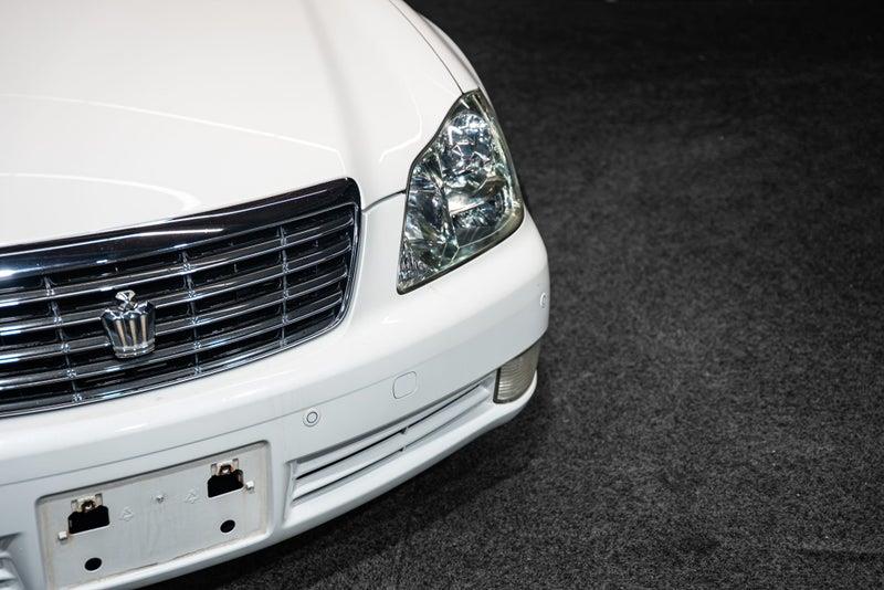 2004 Toyota Crown