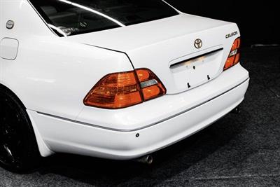 2002 Toyota Celsior - Thumbnail