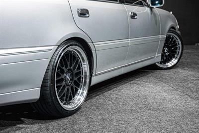 2000 Toyota Crown - Thumbnail