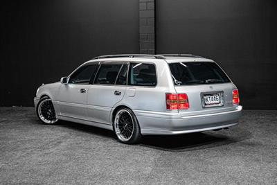 2000 Toyota Crown - Thumbnail