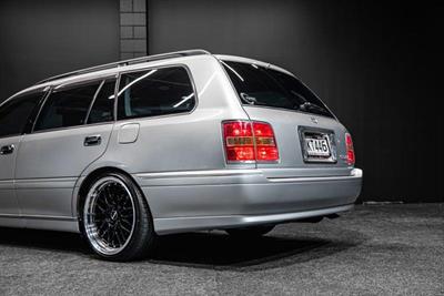 2000 Toyota Crown - Thumbnail