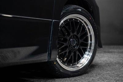 2013 Toyota Vellfire - Thumbnail
