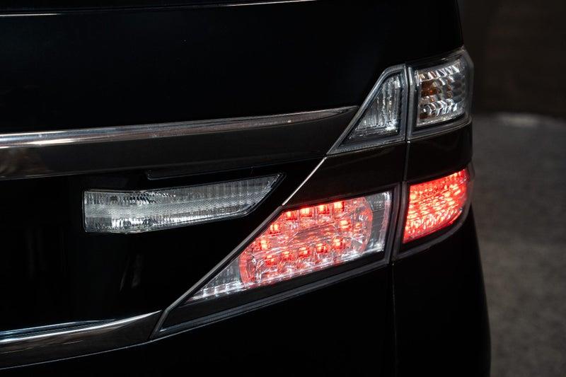 2013 Toyota Vellfire