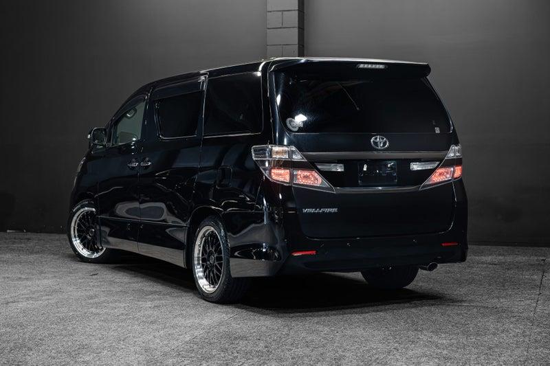 2013 Toyota Vellfire