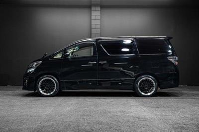 2013 Toyota Vellfire - Thumbnail