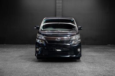 2013 Toyota Vellfire - Thumbnail