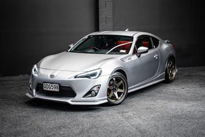 2015 Toyota 86 - Thumbnail