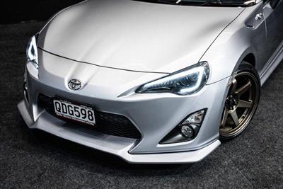2015 Toyota 86 - Thumbnail