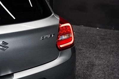 2018 Suzuki Swift - Thumbnail