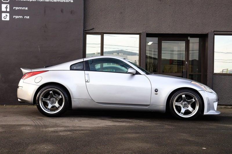 2005 Nissan Fairlady