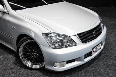 2006 Toyota Crown - Thumbnail
