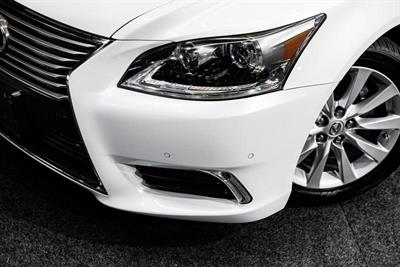 2013 Lexus LS 460 - Thumbnail