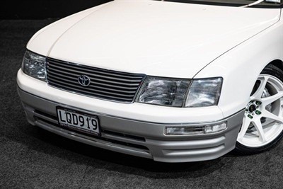 1995 Toyota Celsior - Thumbnail