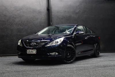 2011 Hyundai i45 - Thumbnail