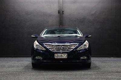 2011 Hyundai i45 - Thumbnail