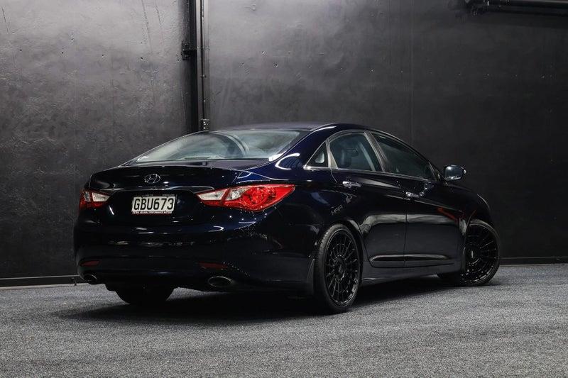 2011 Hyundai i45