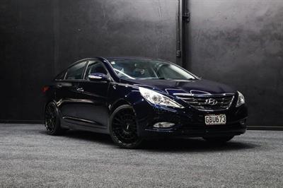 2011 Hyundai i45 - Thumbnail