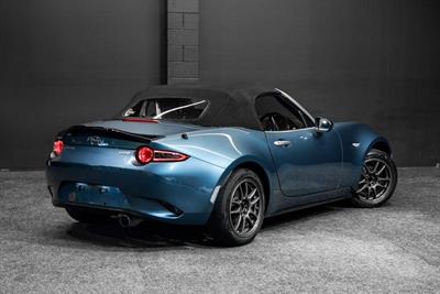 2015 Mazda Roadster - Thumbnail