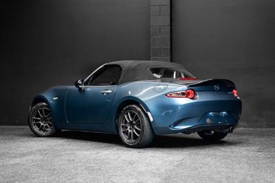 2015 Mazda Roadster - Thumbnail