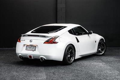 2011 Nissan Fairlady - Thumbnail