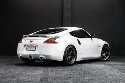 2011 Nissan Fairlady - Thumbnail