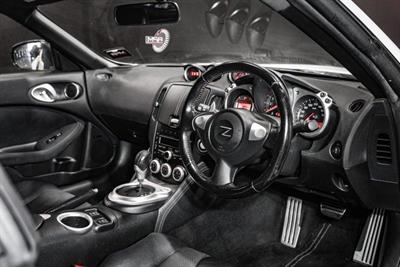 2011 Nissan Fairlady - Thumbnail