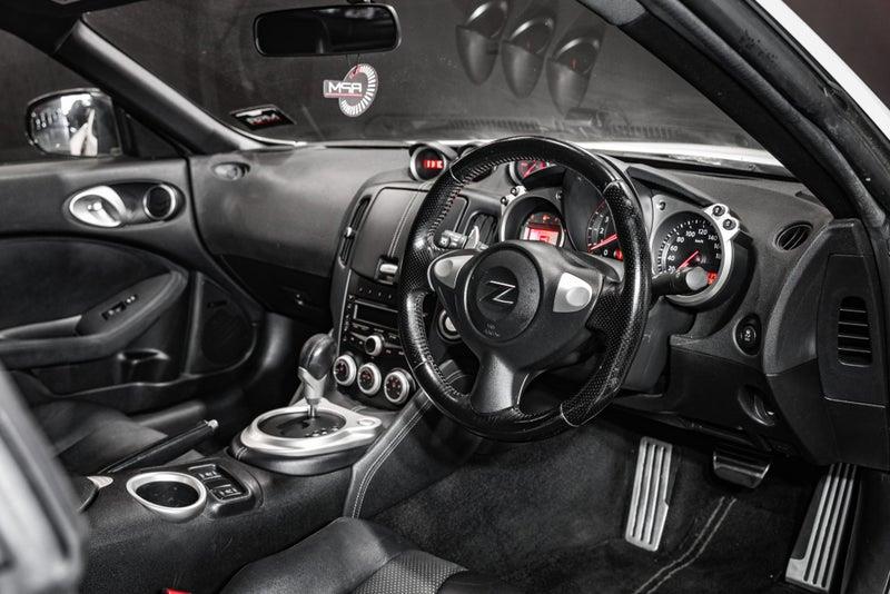 2011 Nissan Fairlady