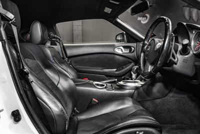 2011 Nissan Fairlady - Thumbnail