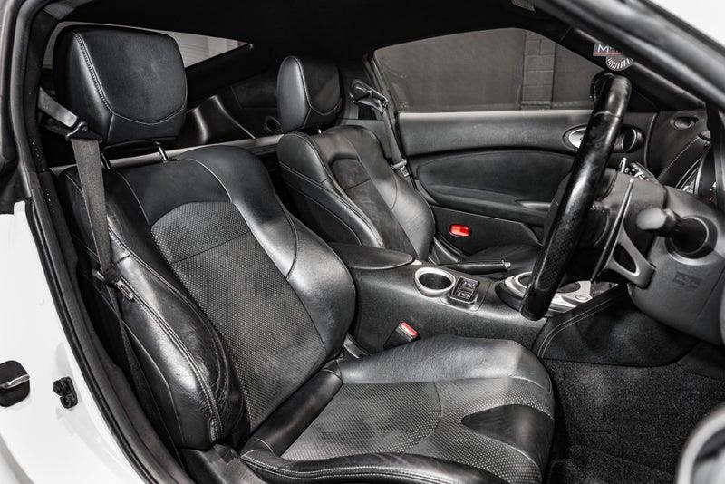 2011 Nissan Fairlady