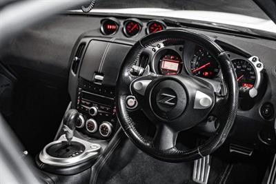 2011 Nissan Fairlady - Thumbnail