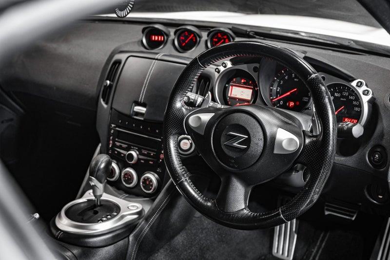 2011 Nissan Fairlady