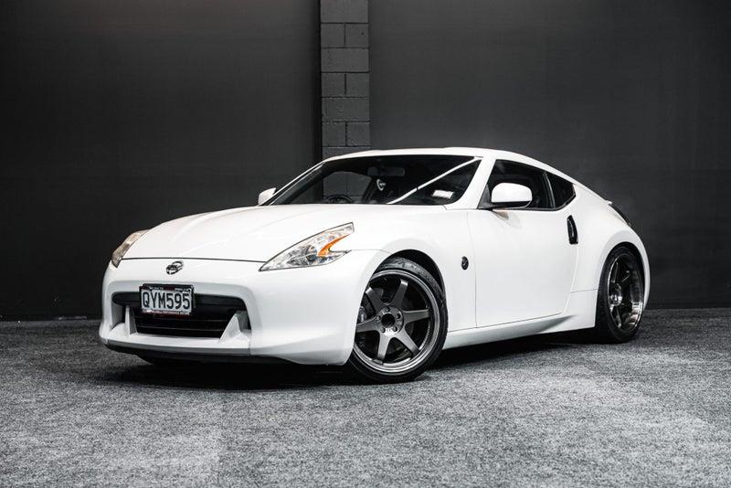 2011 Nissan Fairlady