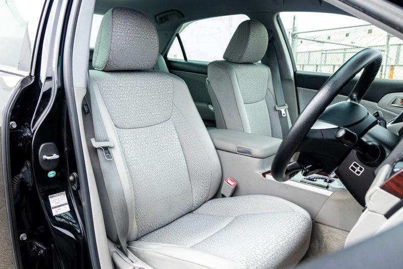 2012 Toyota Crown