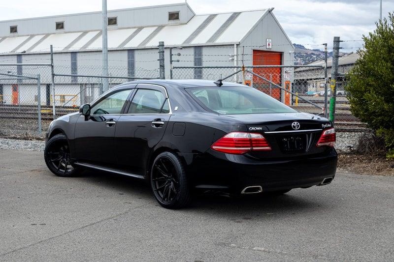 2012 Toyota Crown
