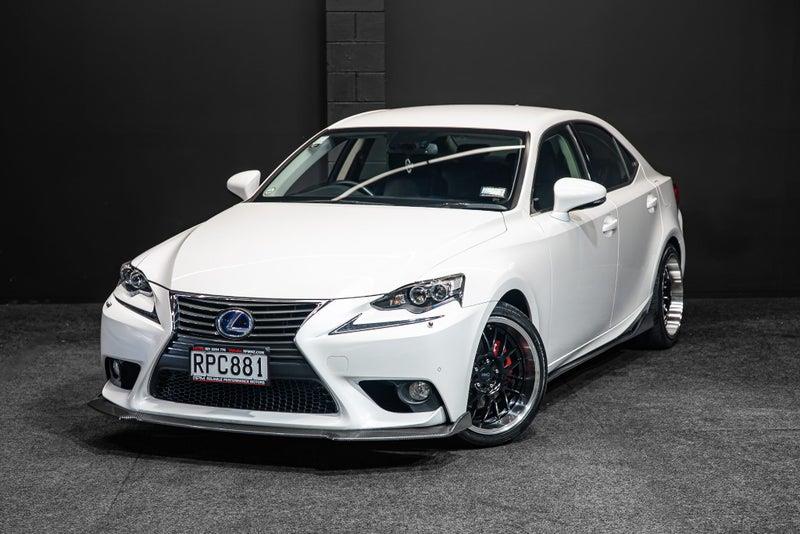 2015 Lexus IS 300h