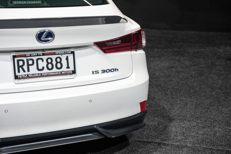 2015 Lexus IS 300h